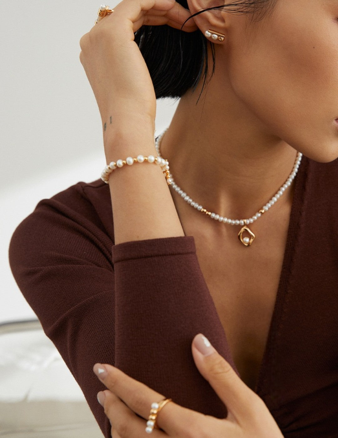 Sterling Silver Pearl Bracelet with T Lock