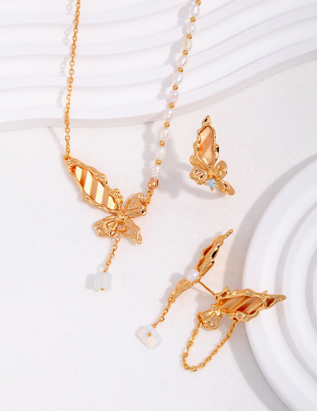 Sterling Silver Butterfly Pearl Necklace