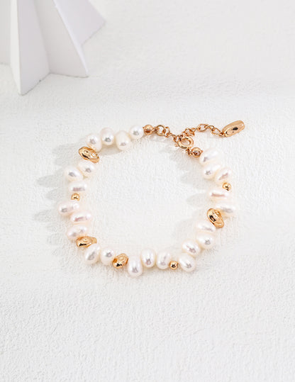 Temperament Pearl Necklace and Bracelet Set