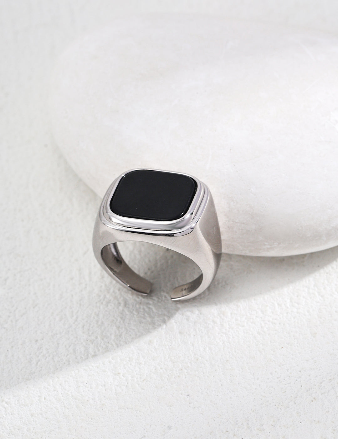 S925 Silver Simple Black Agate Ring