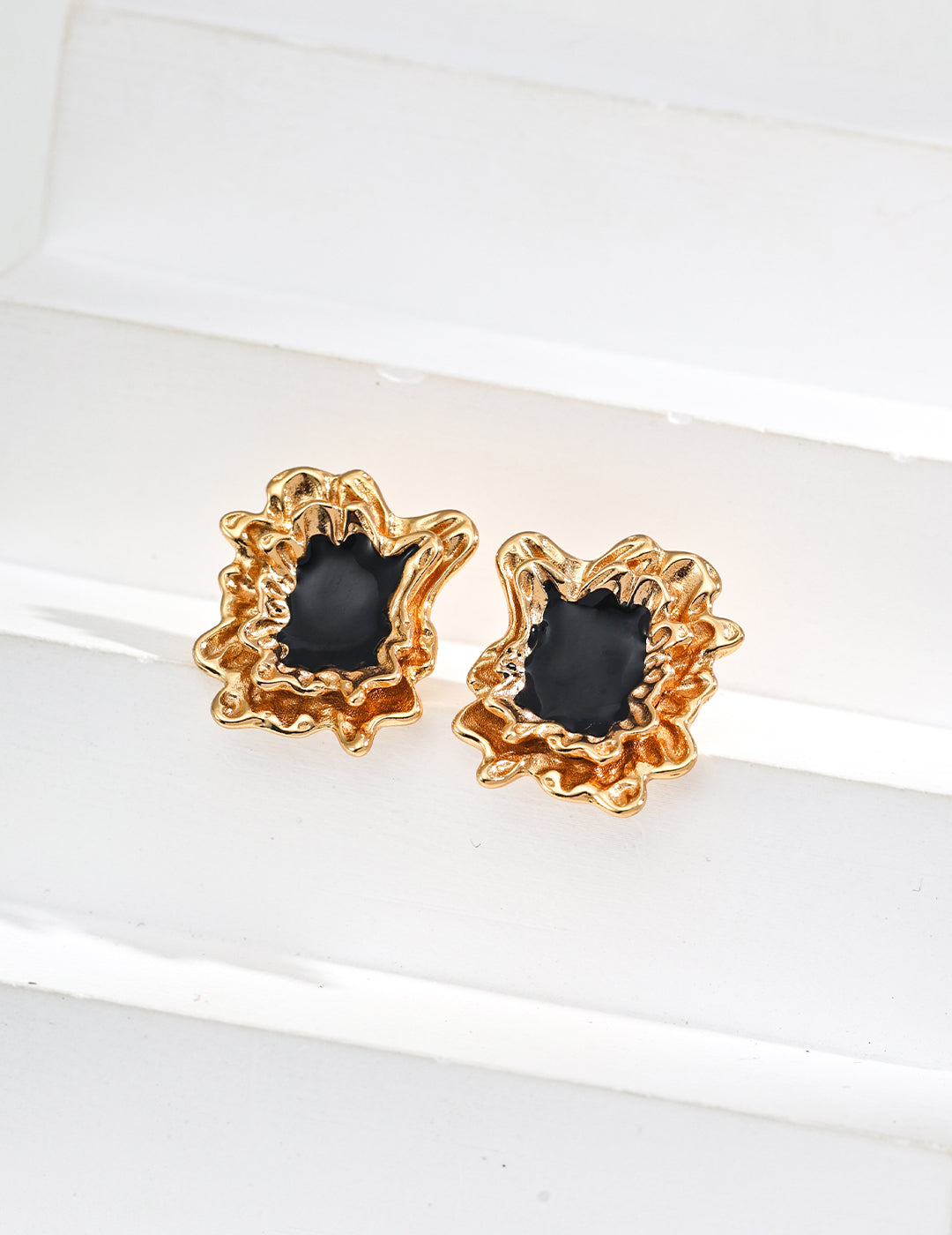 S925 Simple Black Drip Glaze Earrings