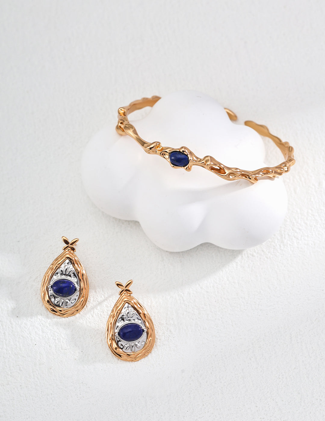 S925 Silver Vintage Gold and Platinum Mother-of-pearl/Lapis Lazuli Stylish Earrings